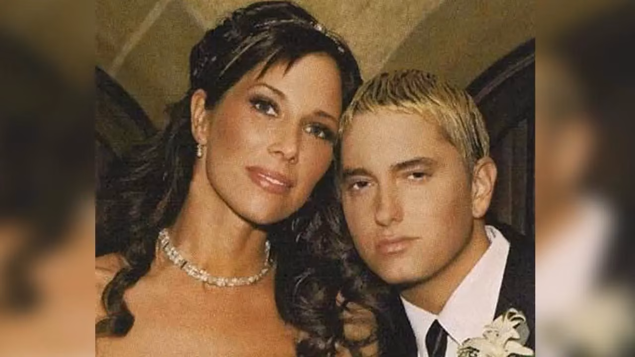EMINEM dan Kim Saat menikah tahun 2006